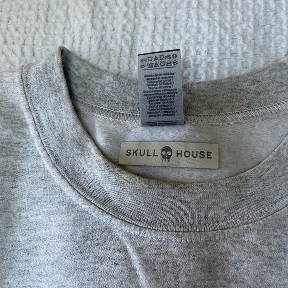 SKULLHOUSE graphic crewneck sweatshirt - Picture 3 of 4